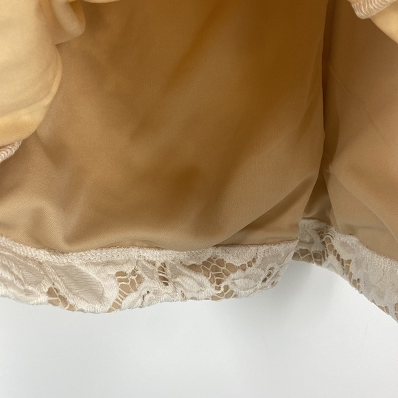 Venus creamy white lace top with criss cross tie front detail romantic - Picture 8 of 12